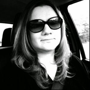 Meet your Posher, Lena